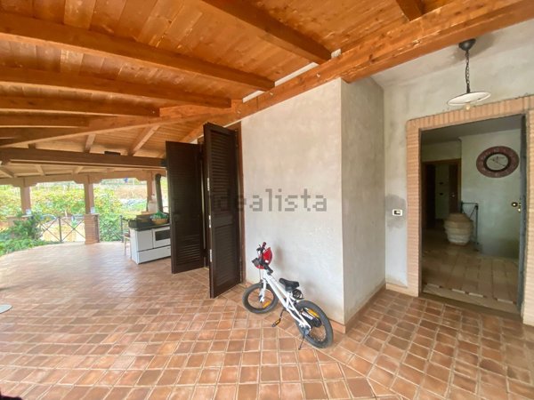 casa indipendente in vendita a Cave