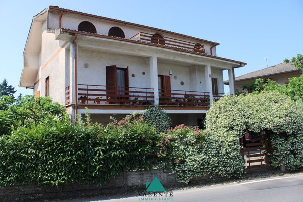 casa indipendente in vendita a Cave