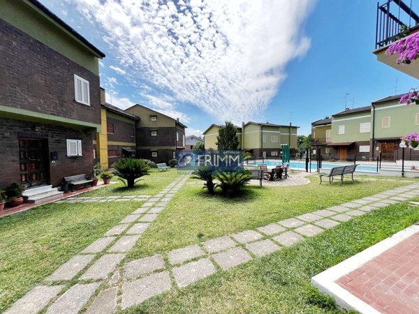 casa indipendente in vendita a Cave