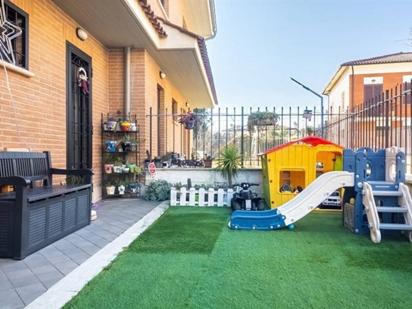 appartamento in vendita a Cave