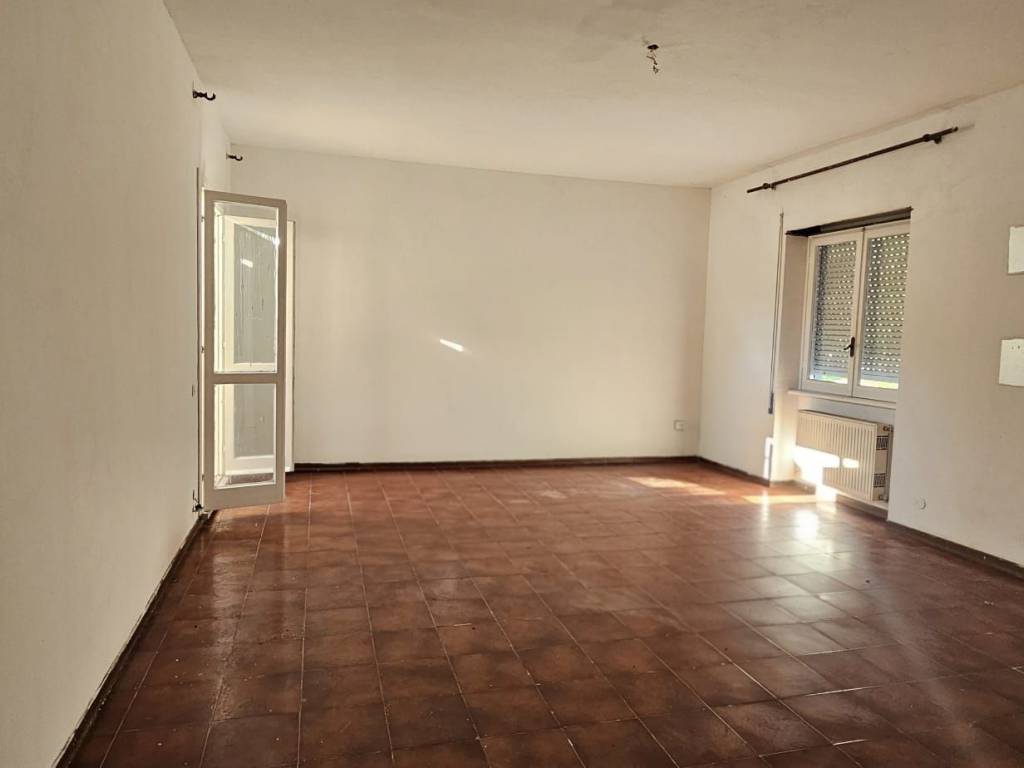 intera palazzina in vendita a Cave