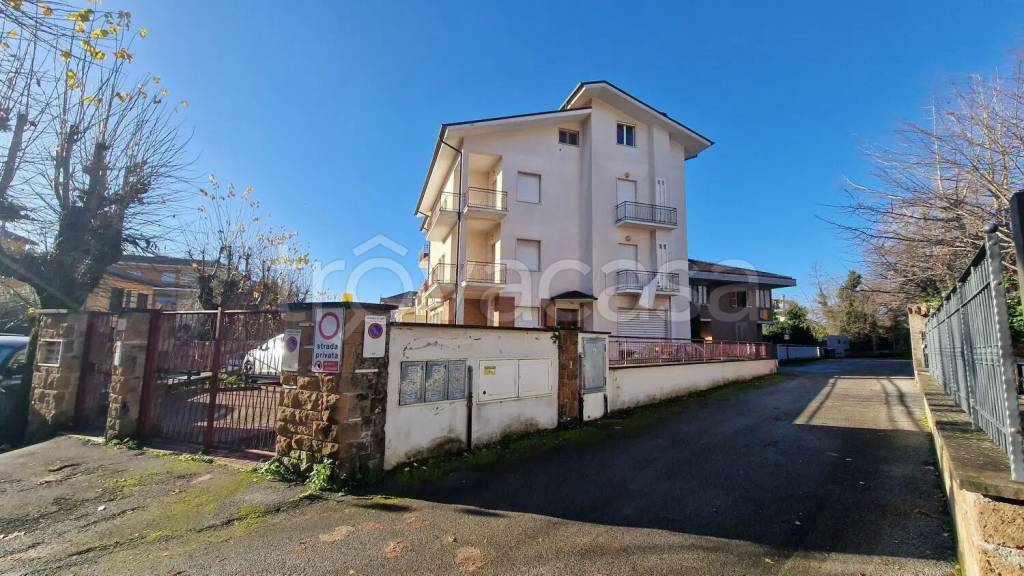 appartamento in vendita a Cave