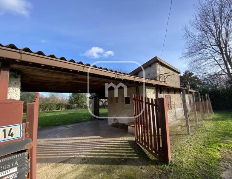 casa indipendente in vendita a Cave in zona Collepalme