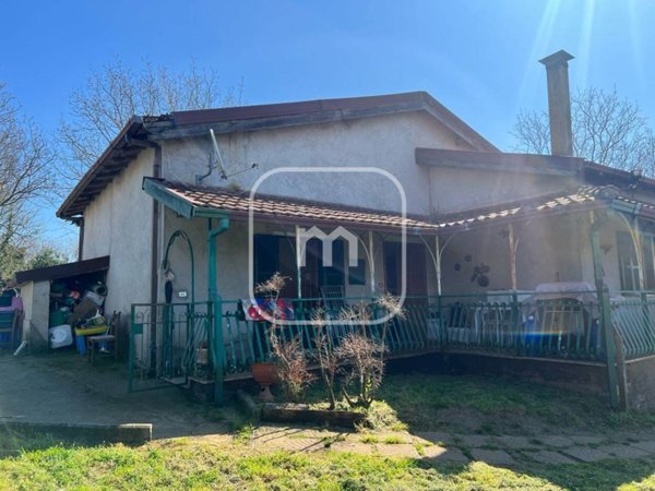casa indipendente in vendita a Cave in zona Collepalme