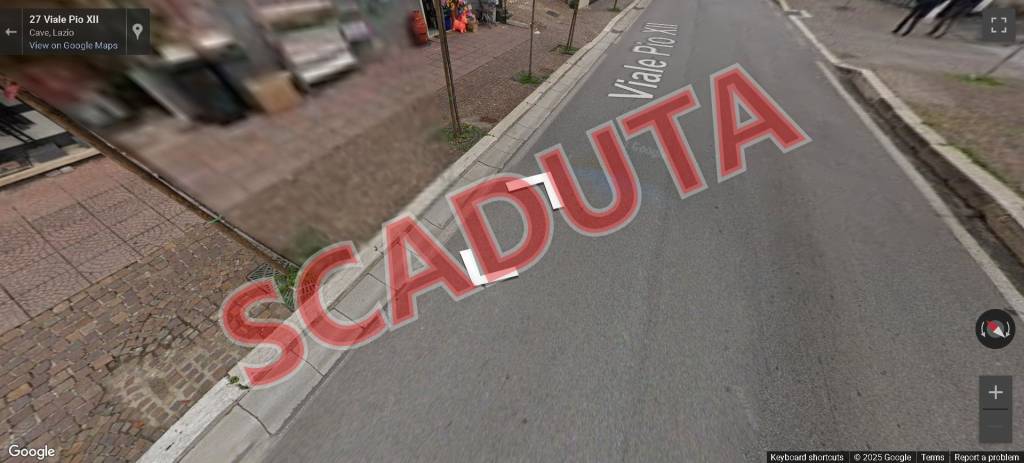 locale commerciale in vendita a Cave