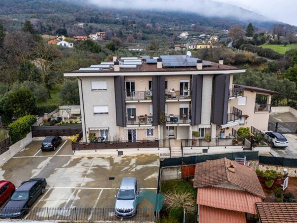 appartamento in vendita a Cave