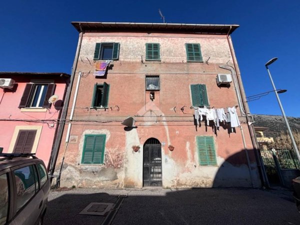 appartamento in vendita a Cave