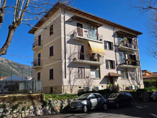 appartamento in vendita a Cave