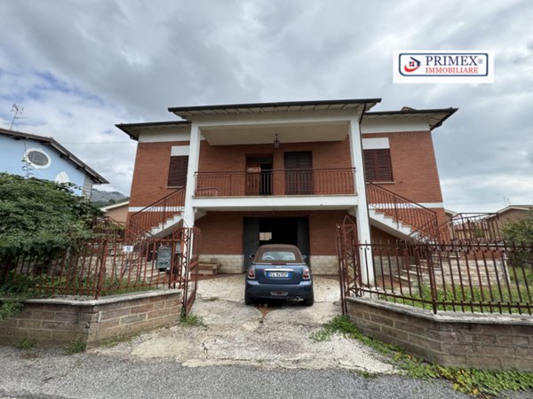 appartamento in vendita a Cave