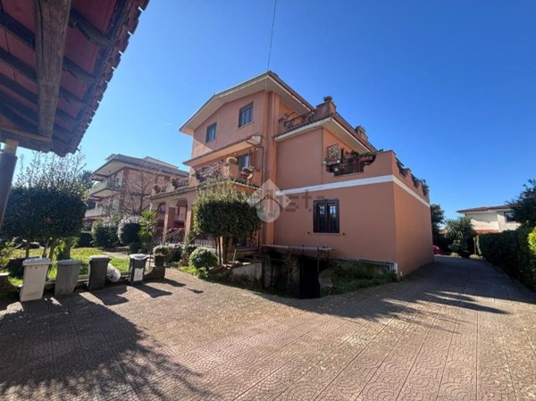 appartamento in vendita a Cave