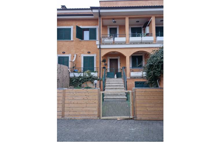 casa indipendente in vendita a Cave