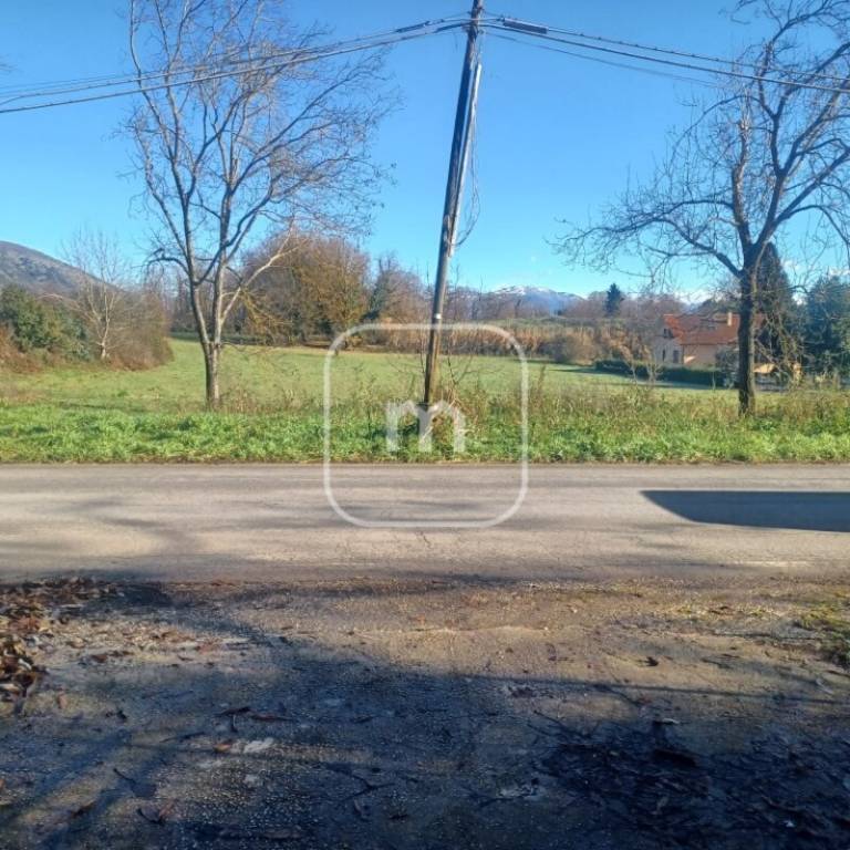 negozio in vendita a Cave in zona San Bartolomeo