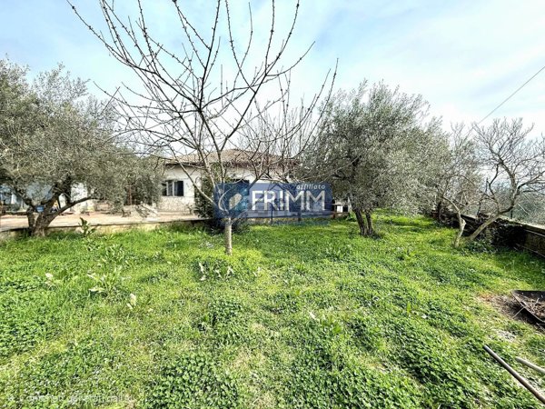 casa indipendente in vendita a Cave