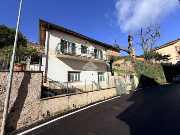 casa indipendente in vendita a Cave