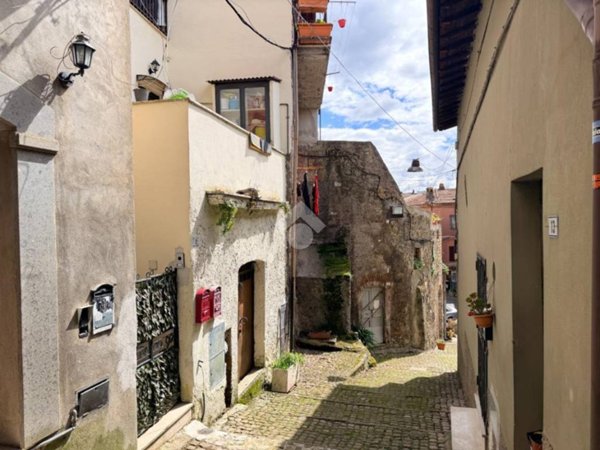 appartamento in vendita a Cave