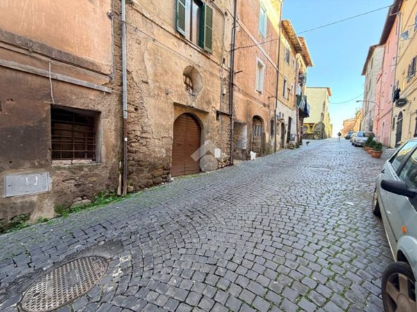 appartamento in vendita a Cave