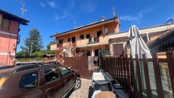 appartamento in vendita a Cave in zona San Bartolomeo