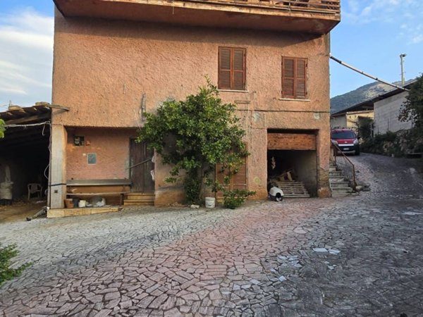 appartamento in vendita a Cave