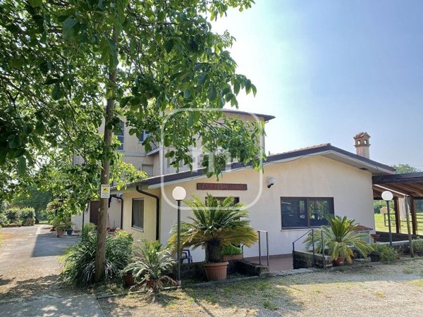 casa indipendente in vendita a Cave