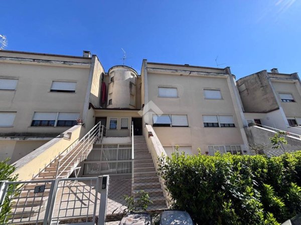 casa indipendente in vendita a Cave