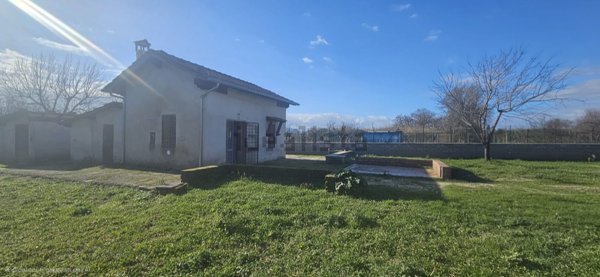 appartamento in vendita a Cave in zona Collepalme