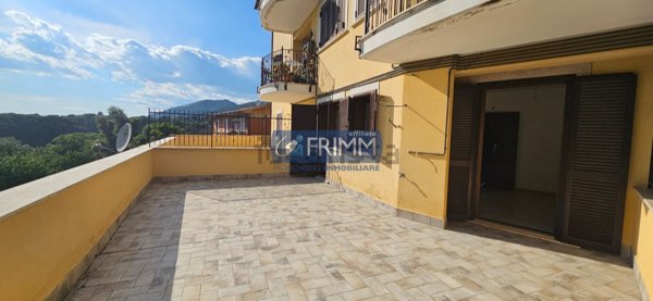 appartamento in vendita a Cave in zona Collepalme