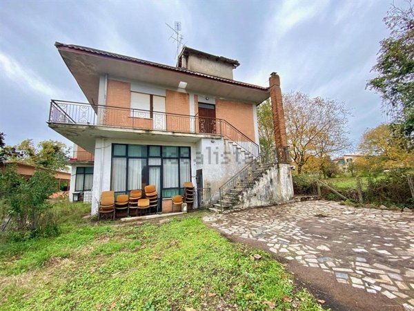 appartamento in vendita a Cave in zona Collepalme