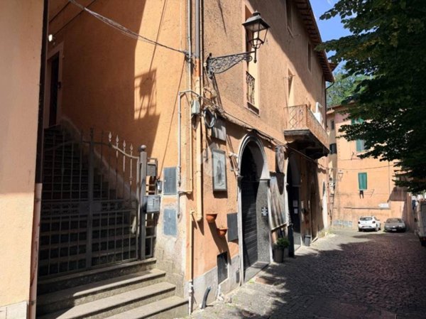 appartamento in vendita a Cave
