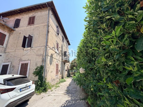 appartamento in vendita a Cave