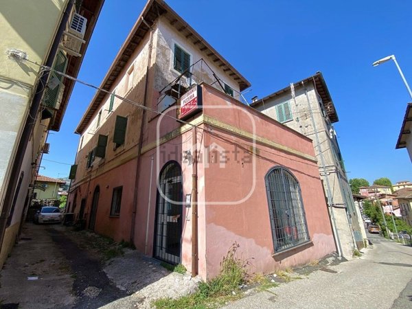 appartamento in vendita a Cave