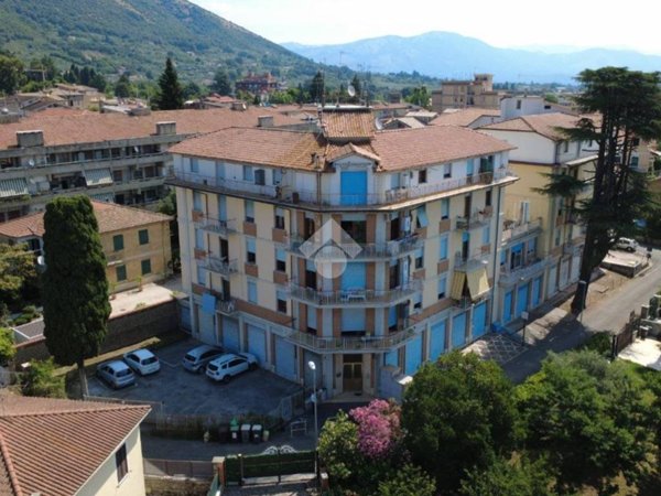 appartamento in vendita a Cave