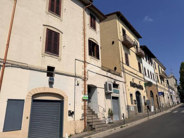 appartamento in vendita a Cave