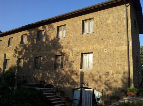 casa indipendente in vendita a Cave
