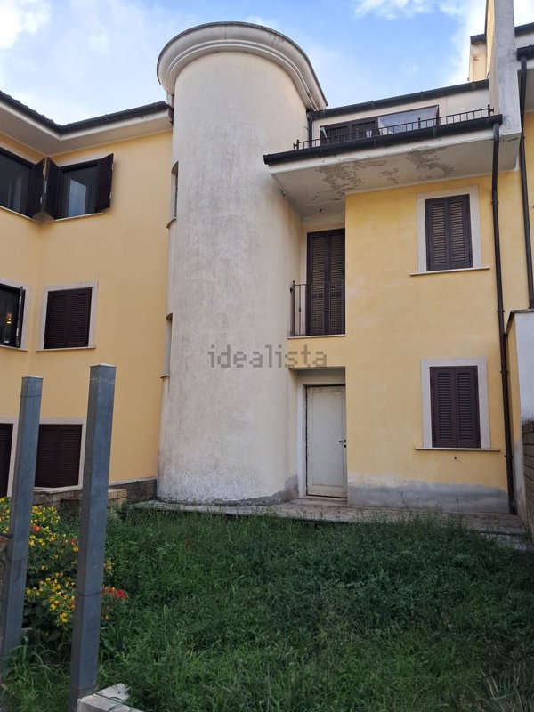 casa indipendente in vendita a Cave