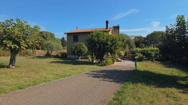casa indipendente in vendita a Cave