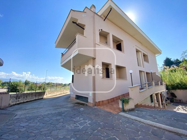 appartamento in vendita a Cave