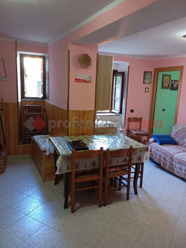 casa indipendente in vendita a Cerreto Laziale