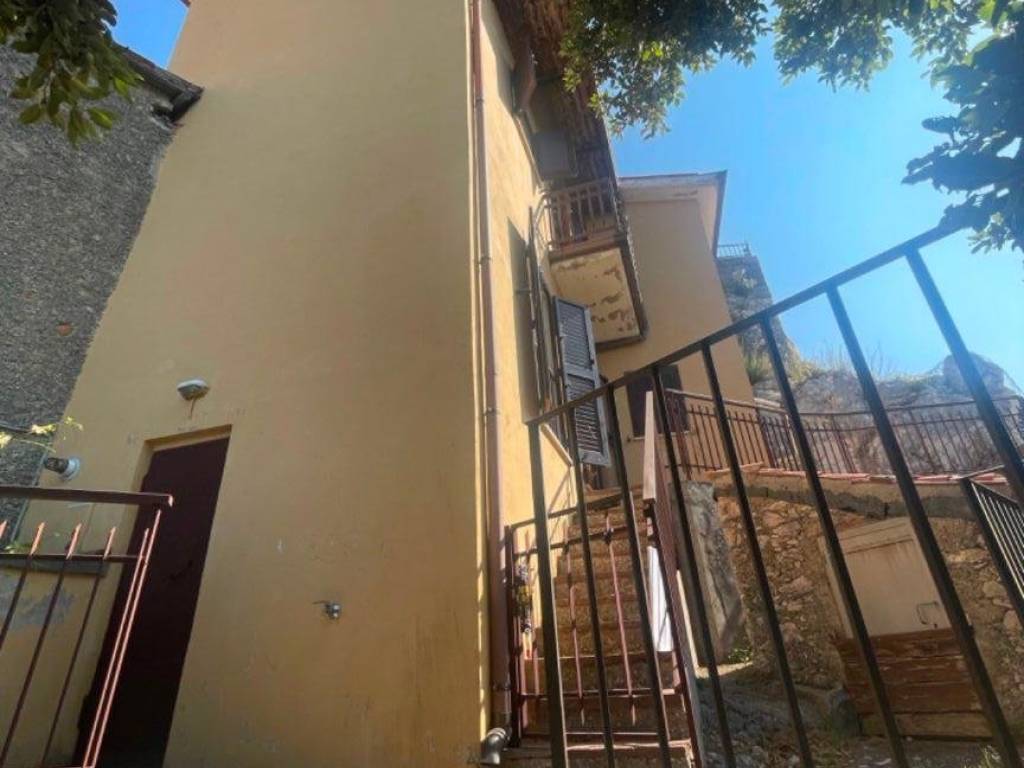 appartamento in vendita a Cervara di Roma
