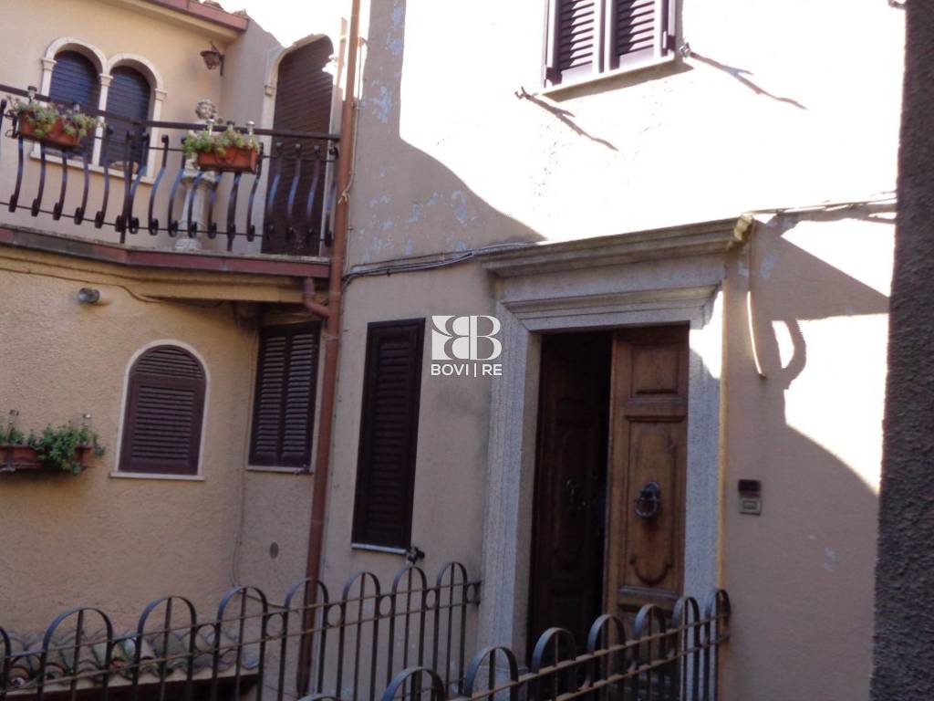 appartamento in vendita a Cervara di Roma