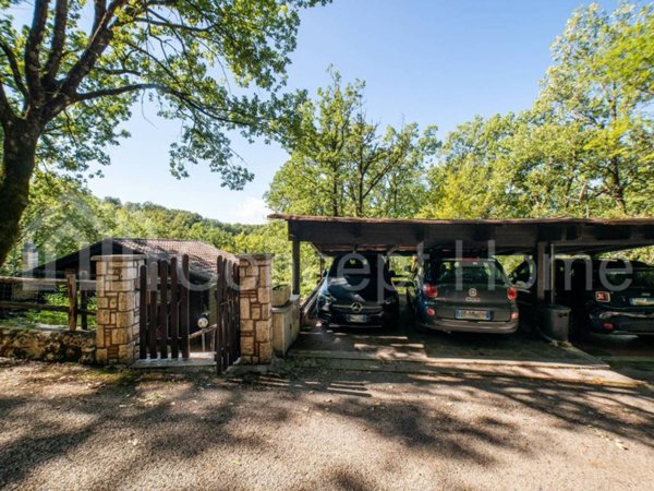 casa indipendente in vendita a Cervara di Roma