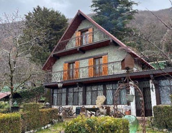 casa indipendente in vendita a Cervara di Roma