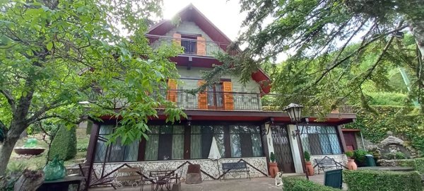 casa indipendente in vendita a Cervara di Roma