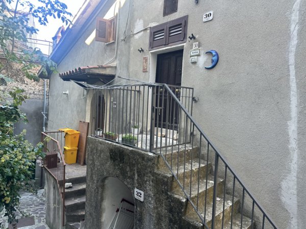 appartamento in vendita a Cervara di Roma