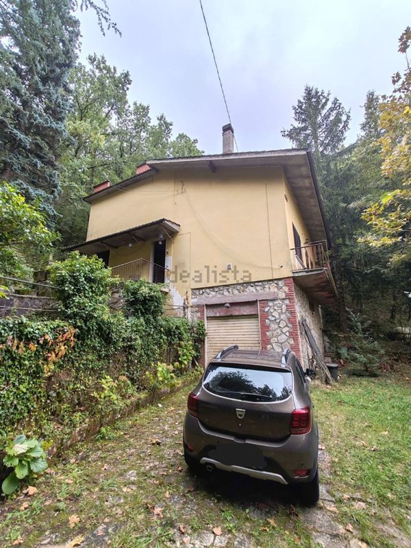 casa indipendente in vendita a Cervara di Roma