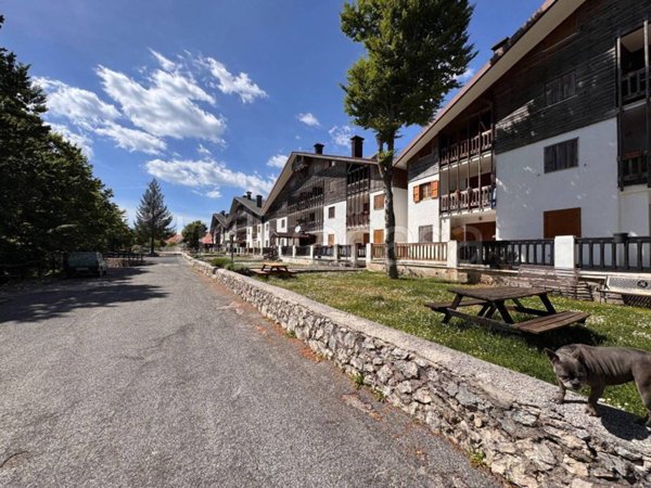 appartamento in vendita a Cervara di Roma in zona Campaegli