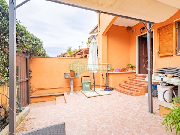 casa indipendente in vendita a Cerveteri