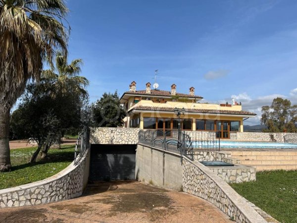 villa in vendita a Cerveteri