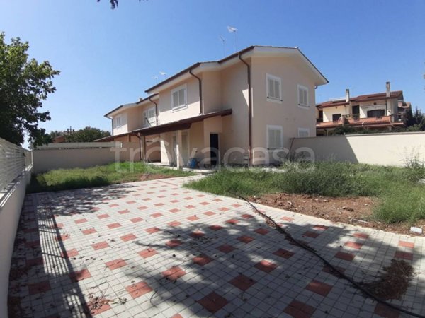 casa indipendente in vendita a Cerveteri in zona Valcanneto