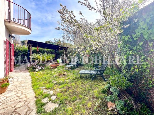 casa indipendente in vendita a Cerveteri in zona Cerenova