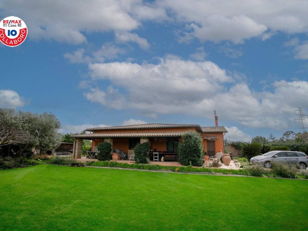 casa indipendente in vendita a Cerveteri